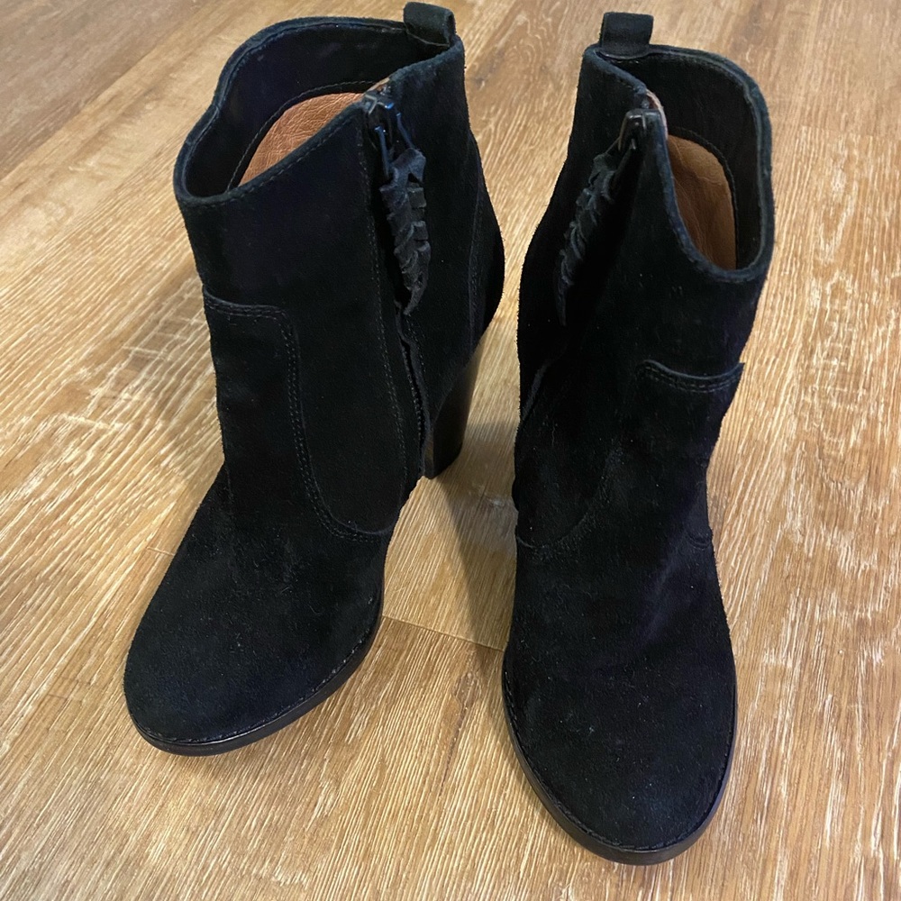 Joie - Women’s - Dalton Ankle Booties - Black  - Suede Leather - Size 35/ US 5